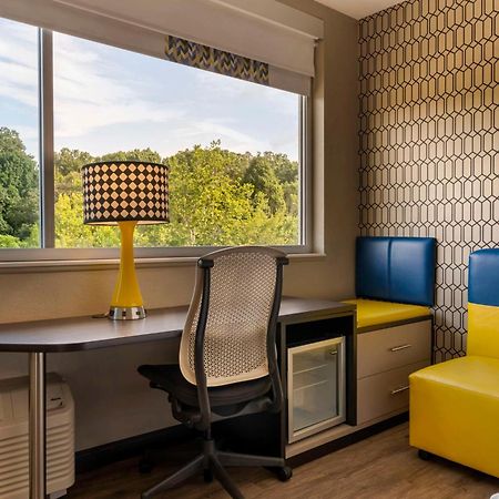 Glo Hotel Asheville-Blue Ridge Parkway Esterno foto