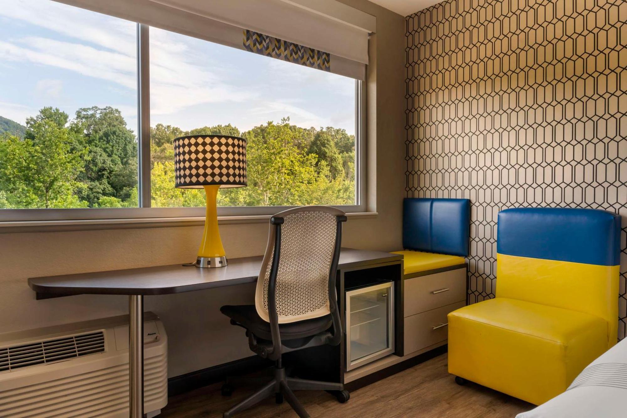 Glo Hotel Asheville-Blue Ridge Parkway Esterno foto