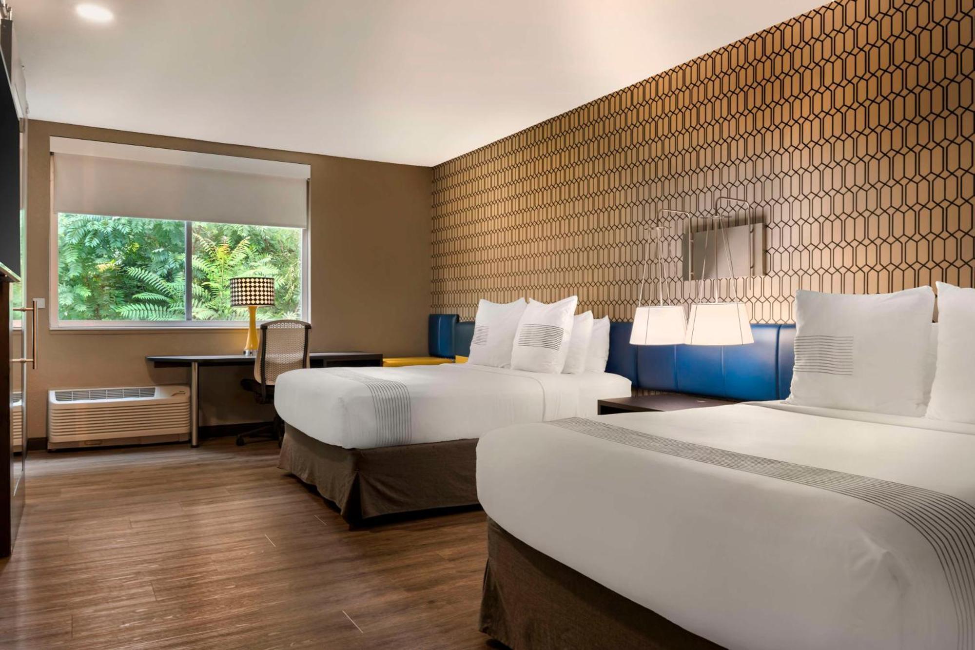 Glo Hotel Asheville-Blue Ridge Parkway Esterno foto