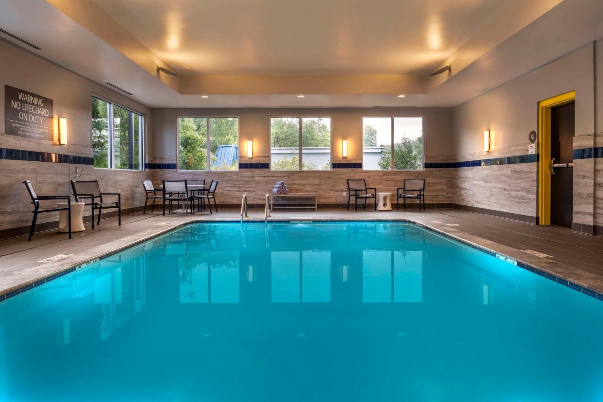 Glo Hotel Asheville-Blue Ridge Parkway Esterno foto